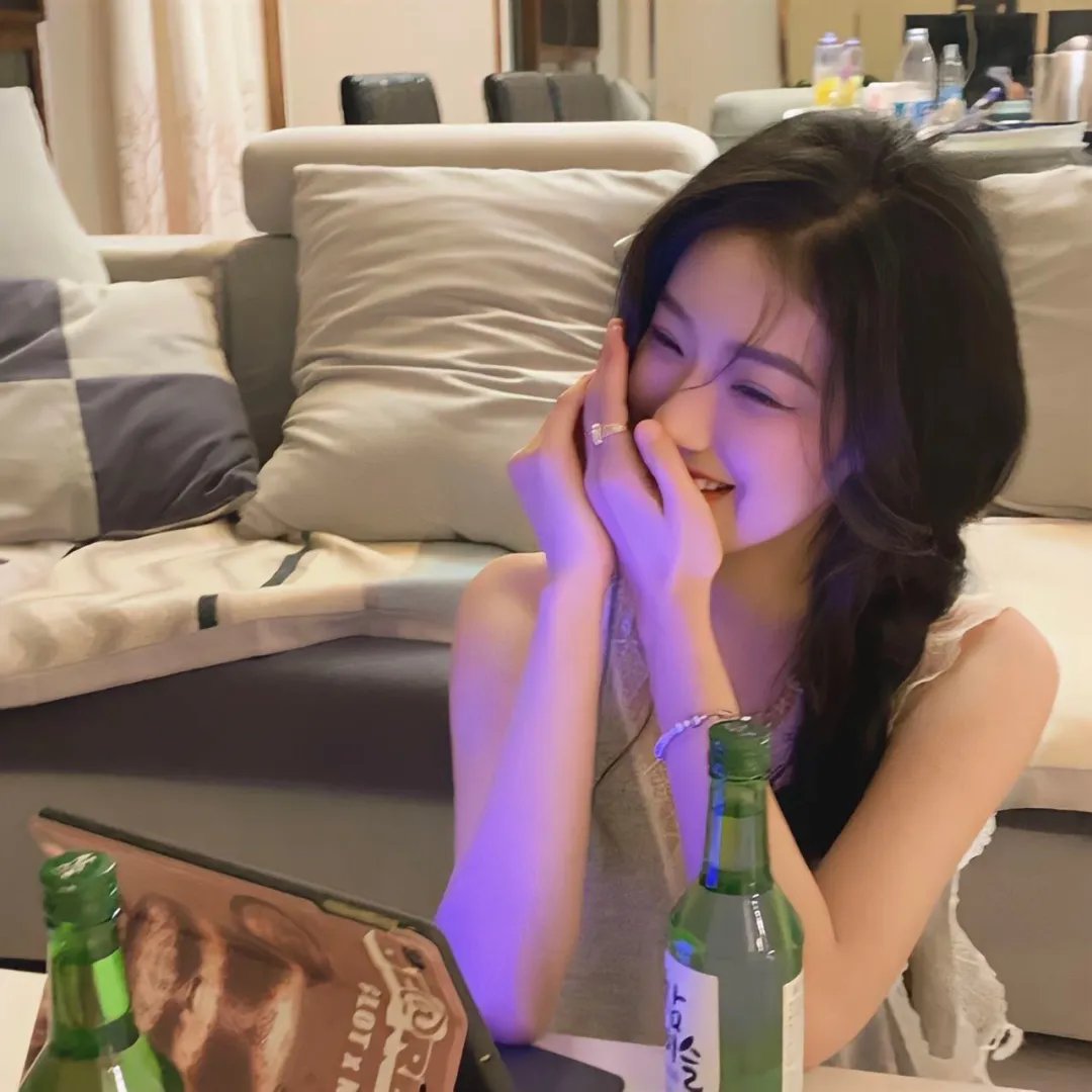 蕾哈娜内衣秀2